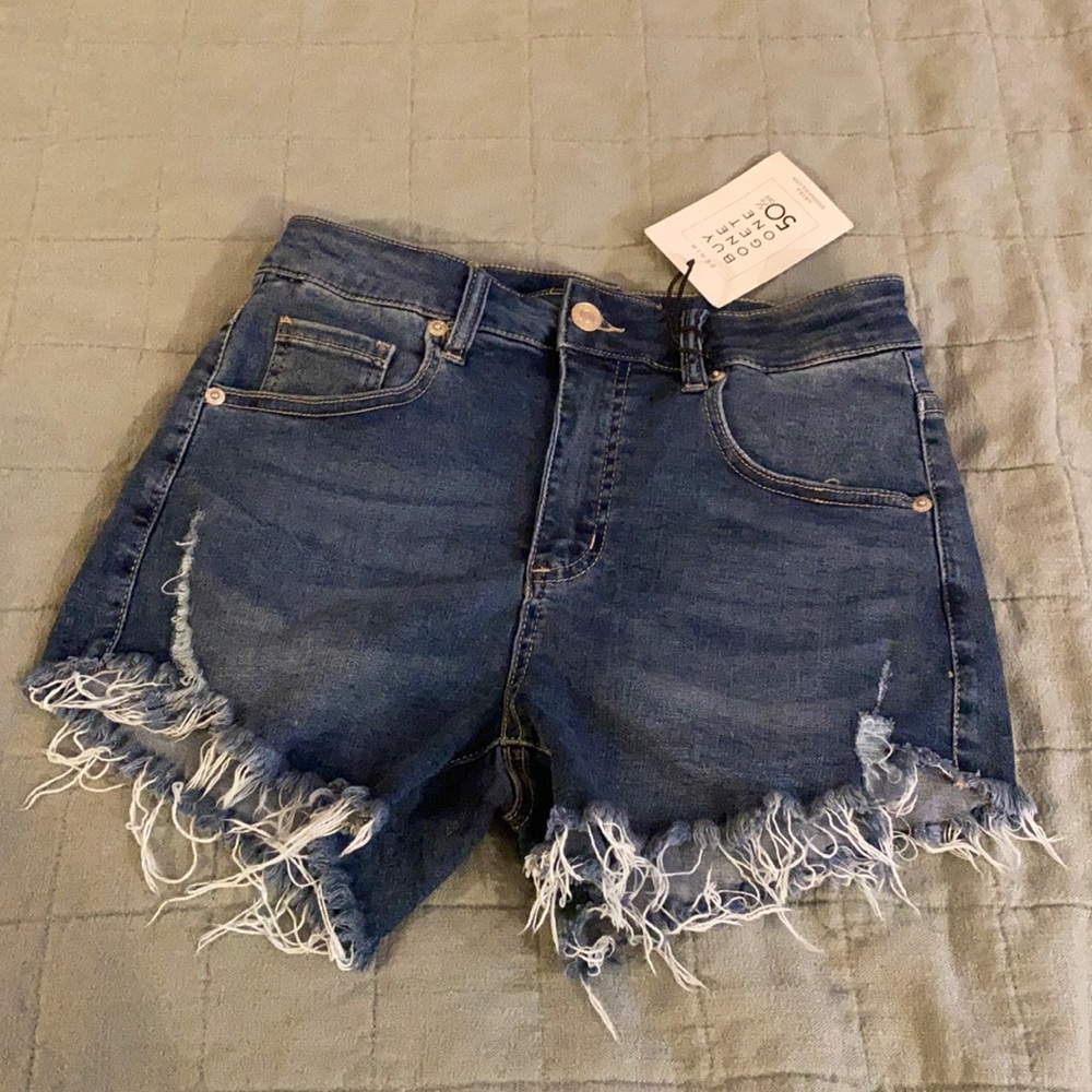 Denim distressed shorts